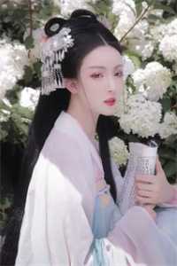 宮裡也流行碰瓷了？